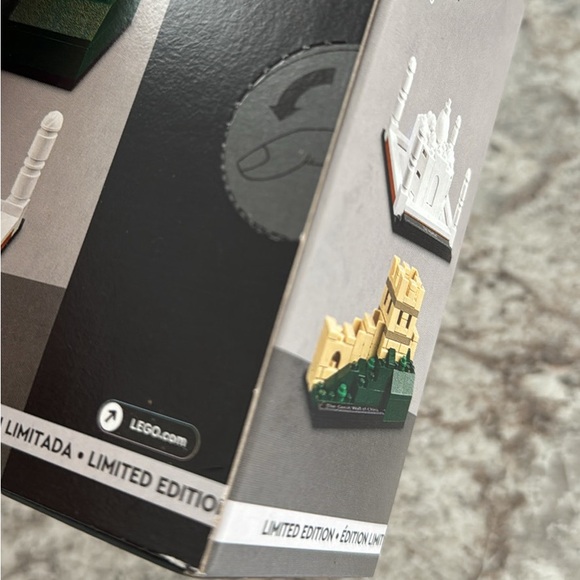 SOLD * NEW! LIMITED EDITION LEGO Set / World of Wonders - Picture 5 of 5